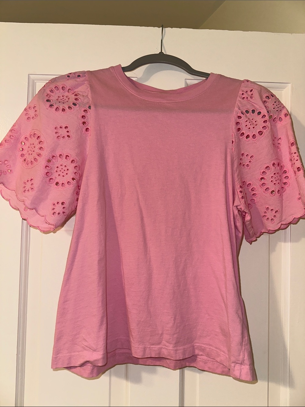 H&M Pink Eyelet Puff Sleeve Tee